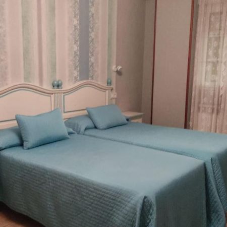 Alojamientos Playa De Candas Ngoại thất bức ảnh
